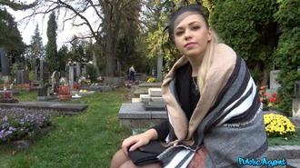  金钱的诱惑 与美女车震 